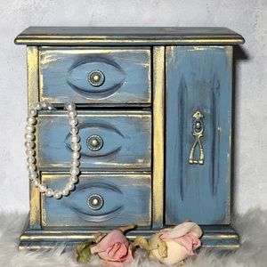 Beautiful Blue Hand-Painted Jewelry Box Butterfly Design